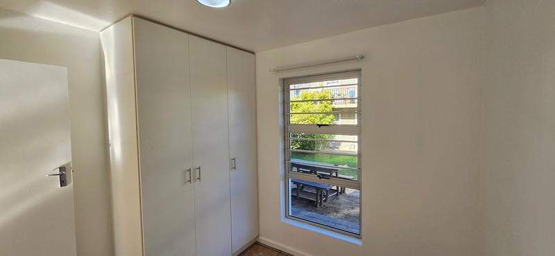 2 Bedroom Property for Sale in Oakglen Western Cape